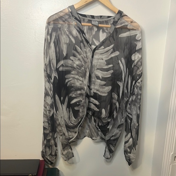 Lilith 100% Silk Gray & Black Abstract Palm Leaves Flouncy Sheer Blouse - Picture 2 of 9
